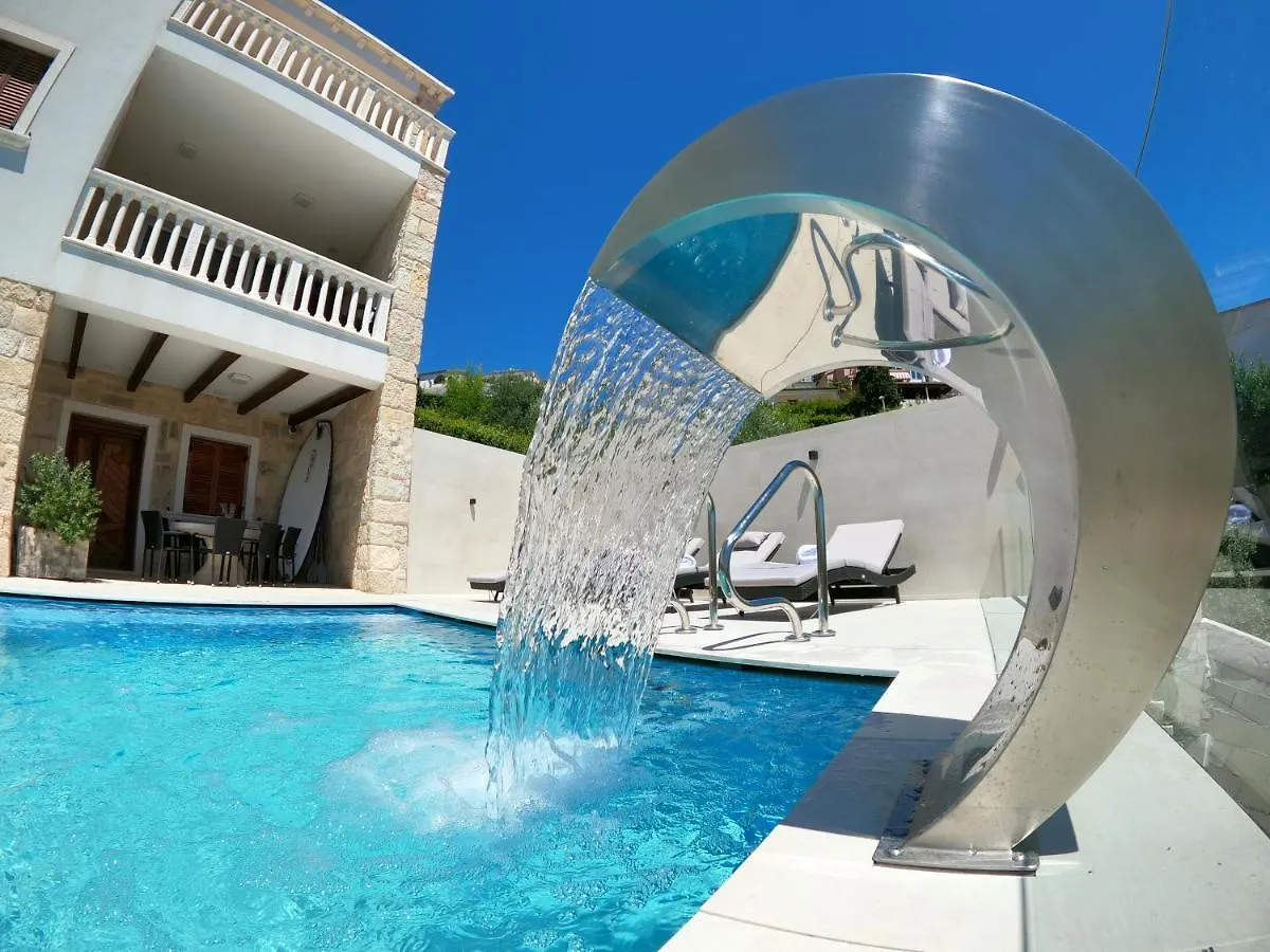 Sea'S The Day Villa Drage