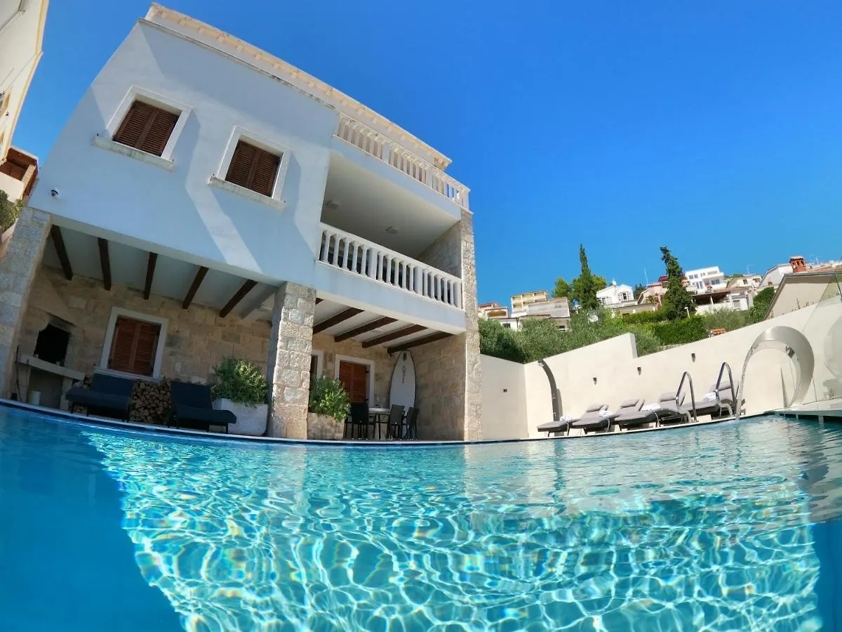 Sea'S The Day Villa Drage