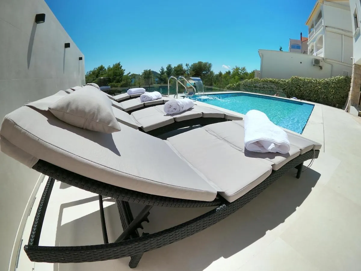 Sea'S The Day Villa Drage